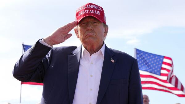 Trump asks Supreme Court to dismiss case plotting to overturn election