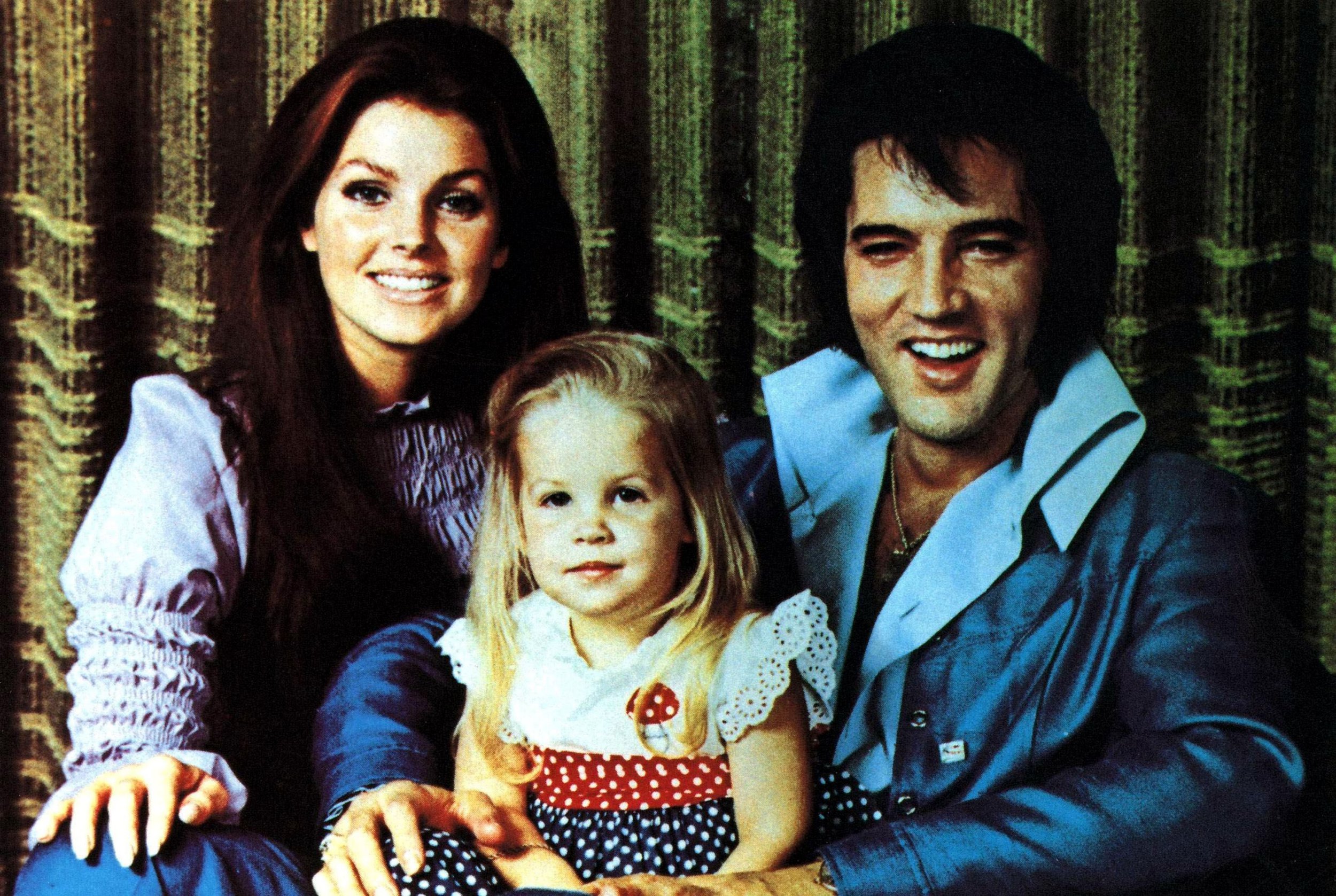 PRISCILLA PRESLEY, LISA MARIE AND ELVIS PRESLEY